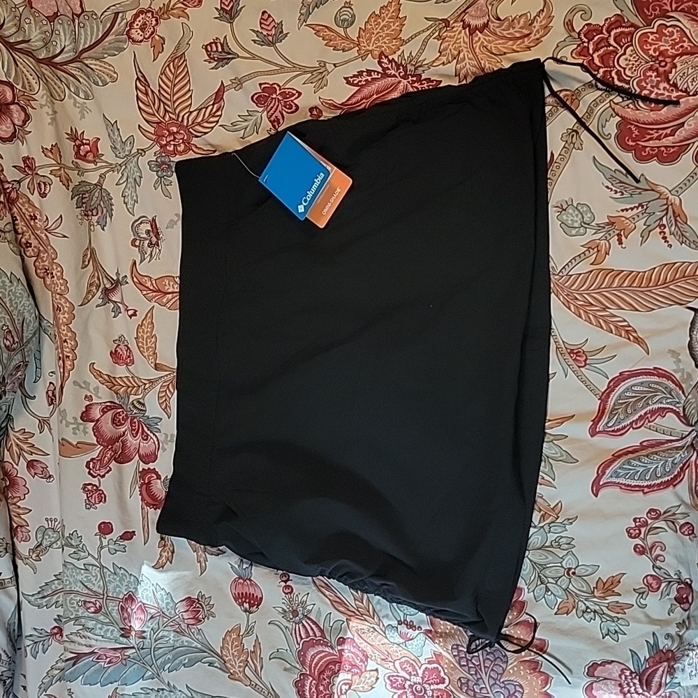NWT Columbia Black Skort, Large